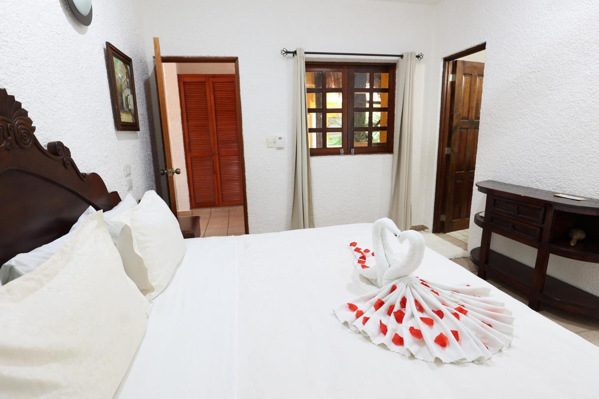 Hotel Bosque Caribe, 5Th Av. Zone Playa del Carmen Exterior photo